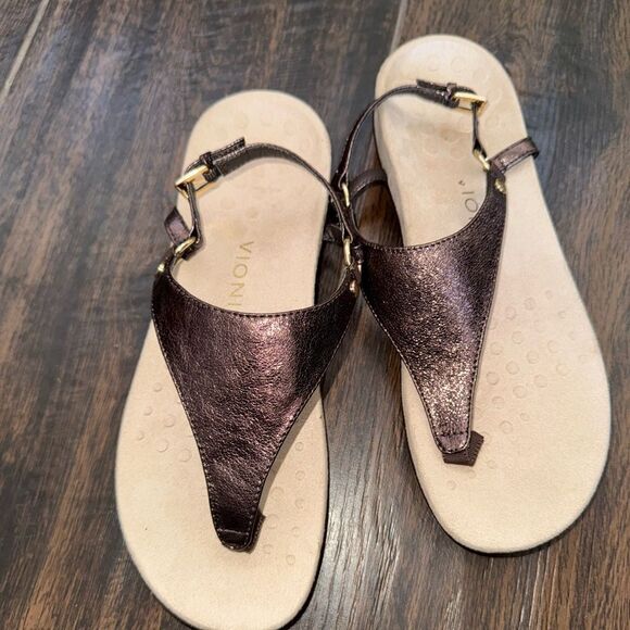 Vionic Women's Metallic Brown Sandals - Picture 4 of 5